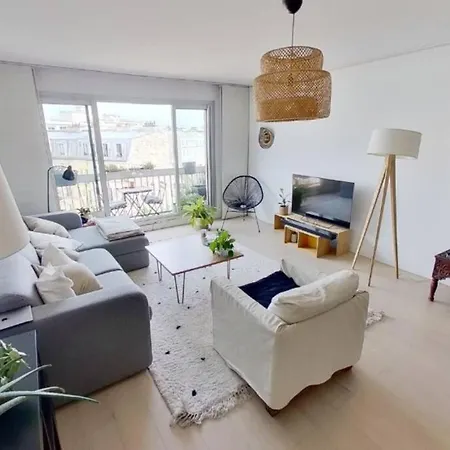 Apartment Modern And Quiet Apartment W/Balcony