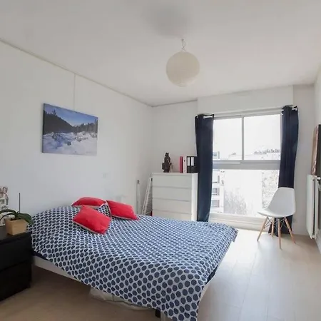 Appartamento Modern And Quiet Apartment W/Balcony Parigi