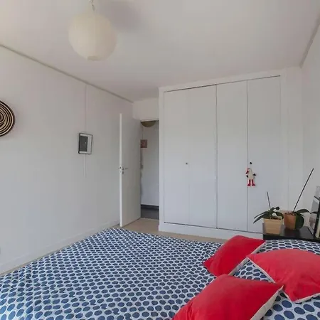 Appartamento Modern And Quiet Apartment W/Balcony Parigi